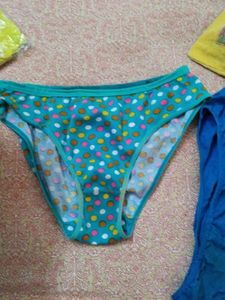 Mix Size Briefs
