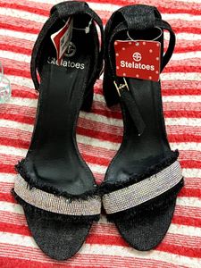 Stelatoes Black Heels with Rhinestones