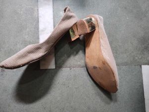 Used Sparkly Gold Ballerinas With Heels