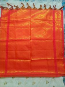 Honouring shawl