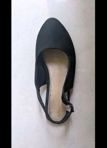 Black Flat Ballerina