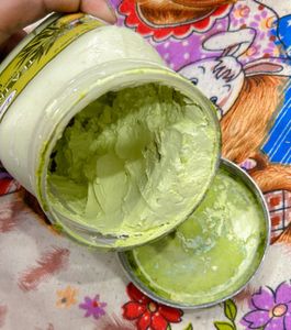 Mama earth 🌍 Skin Brightening Ubtan Face Mask