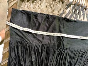 Only @150.. Limited Tym..Black Patiala Salwar In Full Gher,Shining In Cloth,Net Fabric,Length -39inch,Not Used Single Tym