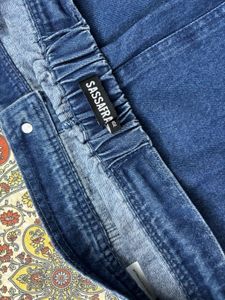 Vintage Denim Button-Front Mid-Length Skirt