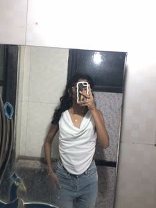 white crawl neck top! (imported)
