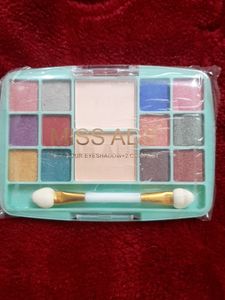 Miss ADS Eyeshadow Pallet