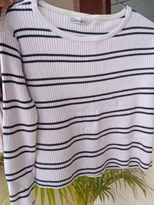 Winter&#39;s Crop Top