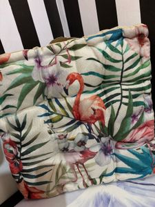 HomeCentre Cushion