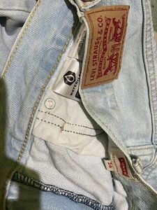 Women Levis Jeans