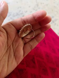 Elegant Hand Ring