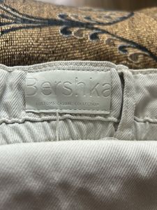 34 Waist  Womens Wide Leg White Jeans