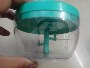 Handy Vegetable Chopper