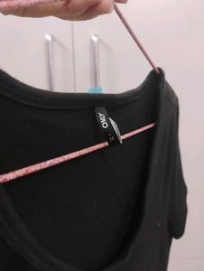 Black Basic Tee
