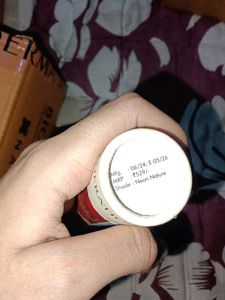 Neon Green Glowing Eyeliner