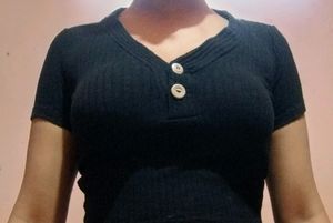 This Top Is In Size Small And Stretchable. You Can Wear It In Summers And Winters Too.Can Be Styled In Multiple Ways.