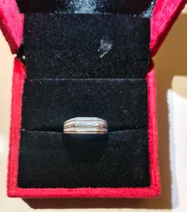 Elegant Silver Gents Ring