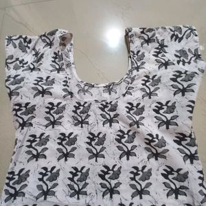 Women Kurti Black And White Round Neck