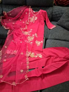 Elegant Pink Embroidered Kurta Set