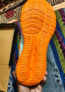 Avlon white multi colour running Sneakers