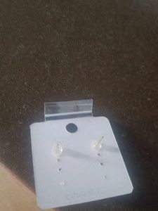 Ear Studs With Pearl Drop