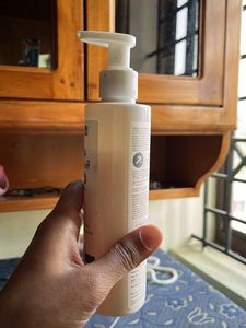 WishCare AHA BHA Anti-Dandruff Shampoo