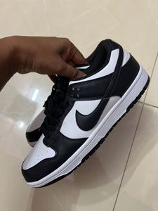 Unisex Nike SB Dunk Panda For Sale UK6