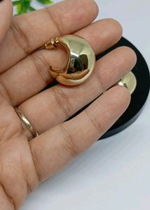Golden Hoops Moon Style