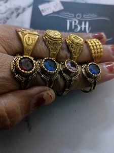 Vintage Assorted Ring Set