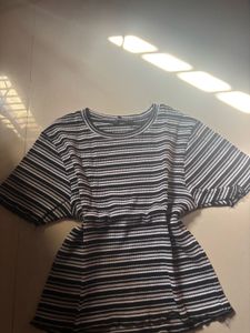 Black And White Simple Top✨