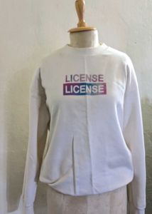 Sweatshirt