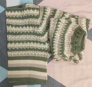 Cropped Knit V-Neck Sweater