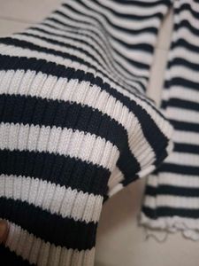 Striped Off-Shoulder Cute Top ,