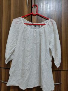 COTTONWORLD Broderie Anglaise Lenin Top.