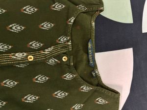 Avaasa Green Kurti
