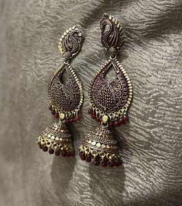 Earring