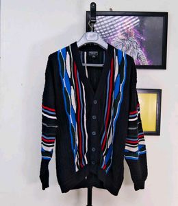 Cool Patterned Cardigan