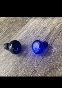 Wireless Earbuds(working)