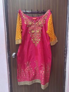 Elegant Pink Embroidered Kurta