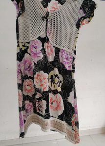 Floral Print Short Kurti with Crochet Detail
