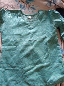 Patterned Green Top
