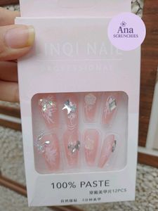 Press-On Nail Set( Pack Of 6)
