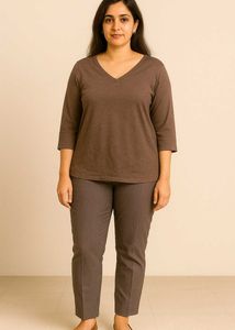 Stylish Slim-Fit Trousers – Office & Casual
