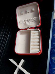 Jewelry storage box Red