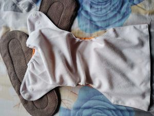 Cloth Diapers From Super Bottoms