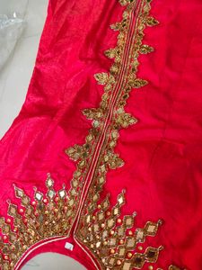 Kurta With Sleeve Nd Chunari