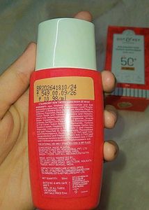 Dot And Key Strawberry Dew TINTED Sunscreen
