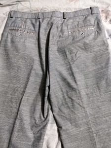 Men&#39;s Grey Trousers