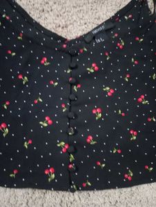 Black 🖤 With🍒 Printed Very Stylish Shein Top