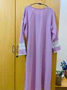 Pink &amp; White Floral Embroidered Kurta Trousers