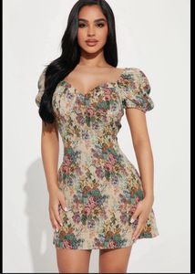 Urbanic Floral Puff Sleeve Dress